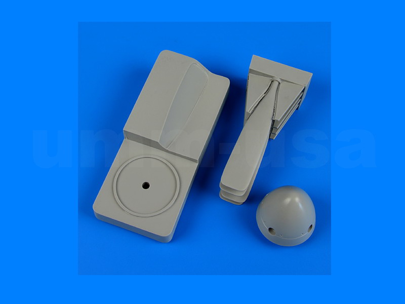 QB32145 P-51D Mustang propeller w/tool 1/32